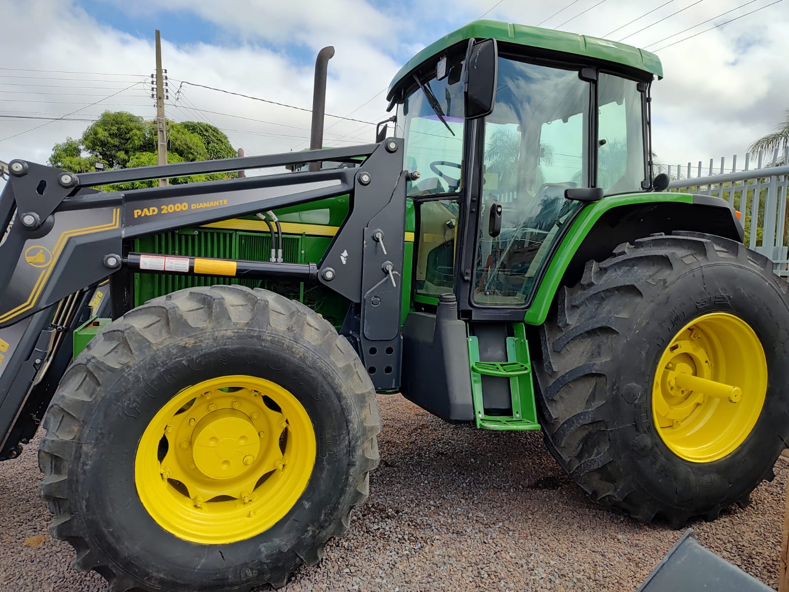 Trator John Deere 7505